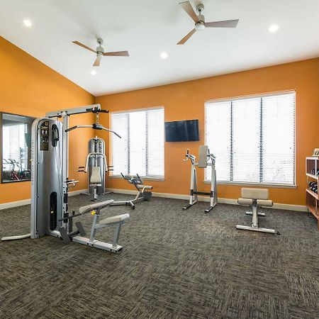 Spacious Furnished Resort Style Apartments Tomball Zewnętrze zdjęcie