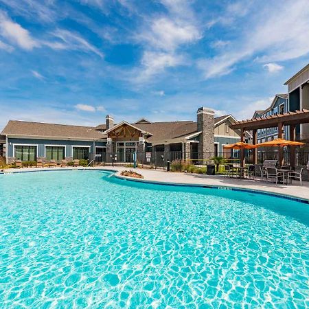 Spacious Furnished Resort Style Apartments Tomball Zewnętrze zdjęcie