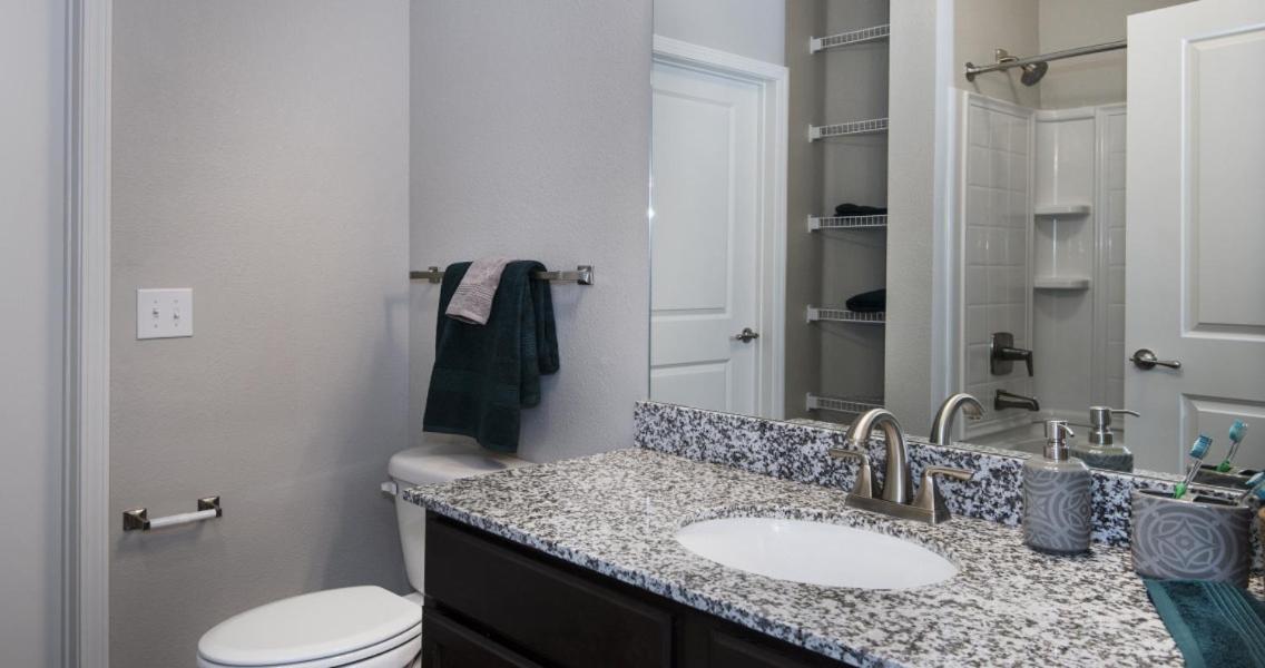 Spacious Furnished Resort Style Apartments Tomball Pokój zdjęcie