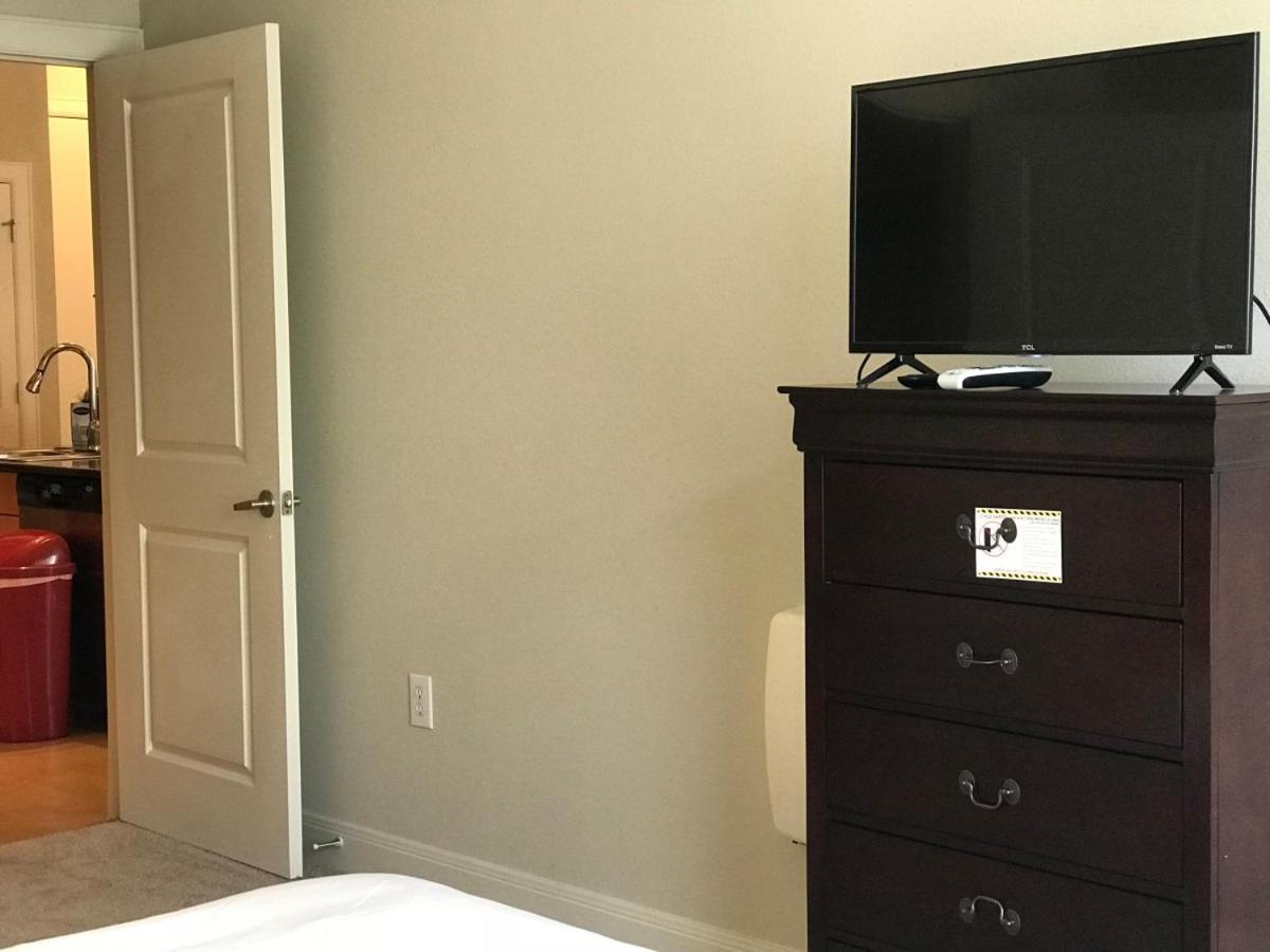 Spacious Furnished Resort Style Apartments Tomball Pokój zdjęcie